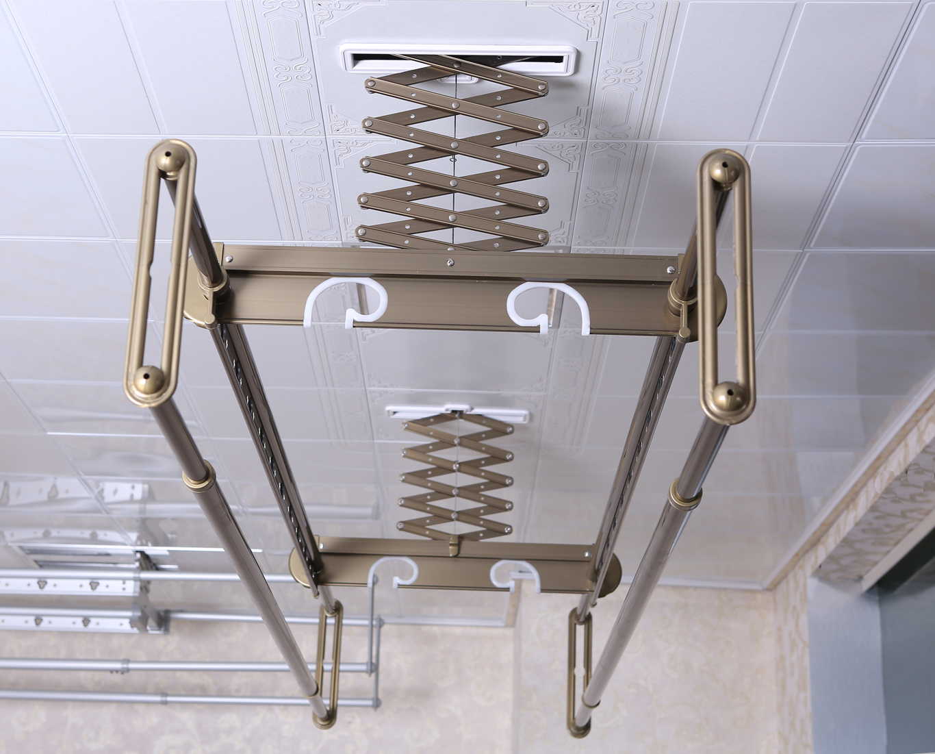 ��ľ�����ɵ���Ƕ��ʽ�綯���¼�JC02������С�ƿ�չʾ�����Ľ�